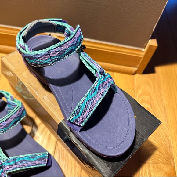 Teva Hurricane Walking Hiking Sandals Size 4 ( Big Girl) - Picture 5 of 14